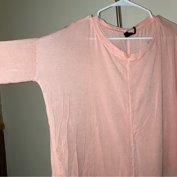 5/$20 Urban Outfitters Out From Under distressed oversized pink long sleeve S - Picture 8 of 16